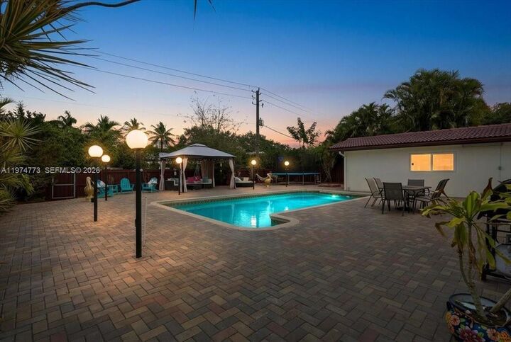 Property Photo: 4925 Tyler St FL 33021