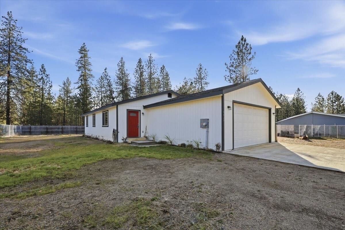Property Photo:  6429 Timber Dr  WA 99026 