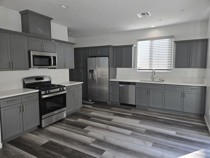 Property Photo:  3021 N Sowell Street E  CA 93292 