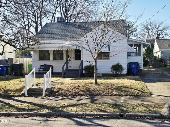 Property Photo:  404 Bickett Boulevard  NC 27608 