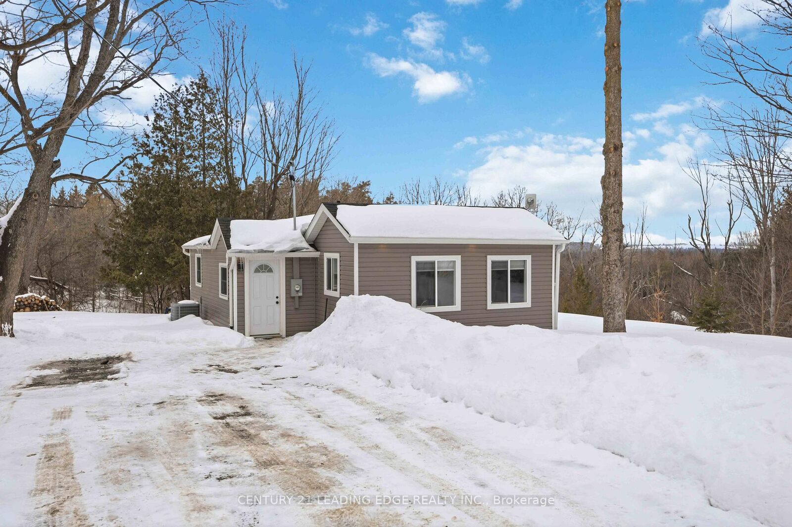 Property Photo:  13300 Concession  Rd 4 N/A  ON L0E 1T0 