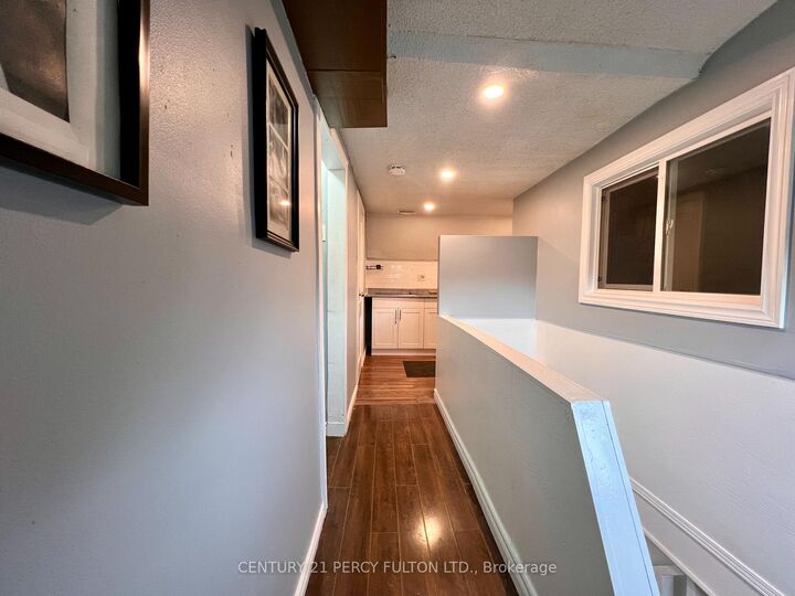 Property Photo:  108 Cumberland Avenue  ON L8M 1Z3 