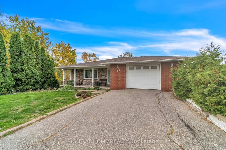 Property Photo: 22 Hamilton Drive ON L3Y 3E8