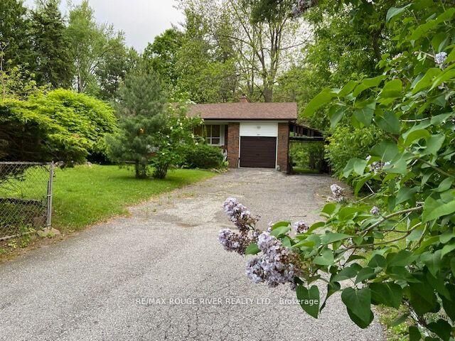 Property Photo: 72 Meadowvale Road ON M1C 1S1