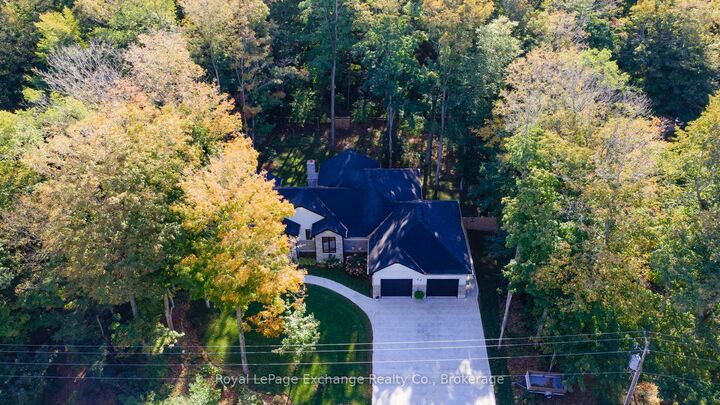 Property Photo: 44 Blairs Trail N ON N2Z 0B3