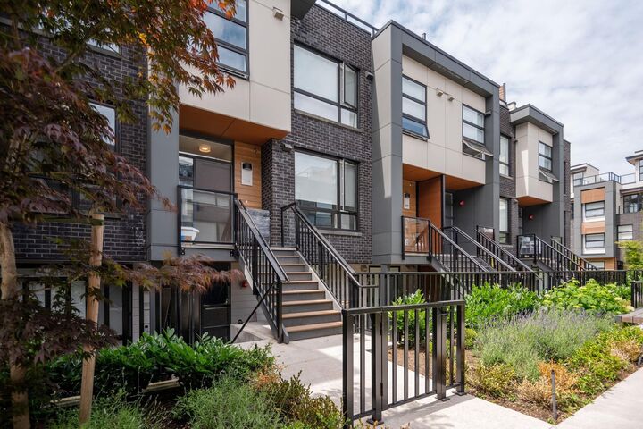 6085 Irmin Street 206 — photo 1