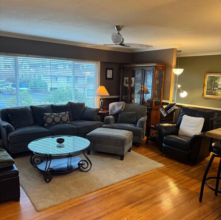 Property Photo: 15980 Thrift Avenue BC V4B 2N1