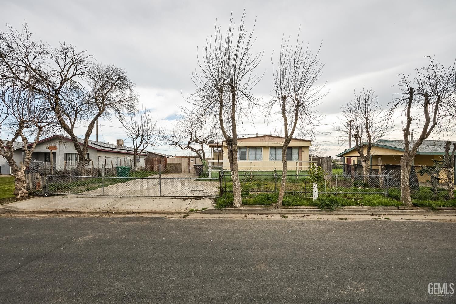 Property Photo:  9631 Garden  CA 93230 