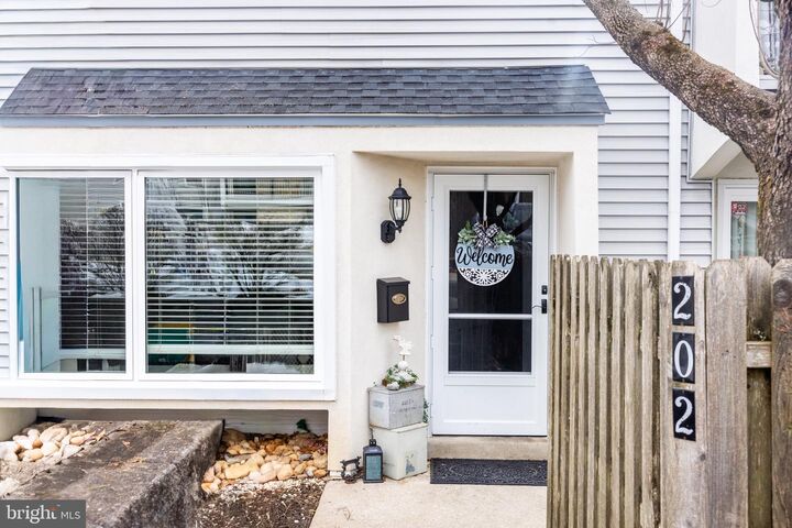 Property Photo:  202 E Chelsea Circle  PA 19073 