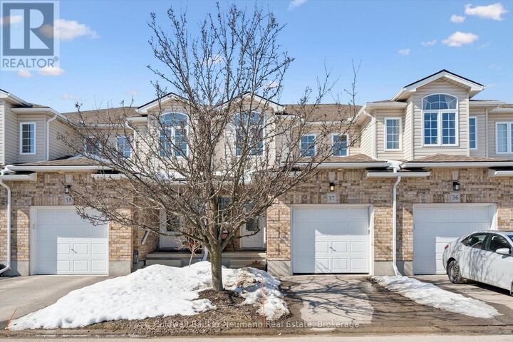 Photo de la propriété:  20 Shackleton Drive 37  ON N1E 0C5 