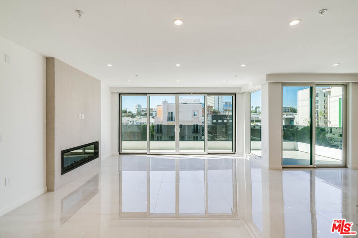 Property Photo:  1414 S Beverly Dr  CA 90035 