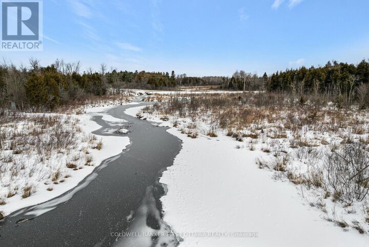Photo de la propriété:  51 Otter Lake Road  ON K0G 1L0 