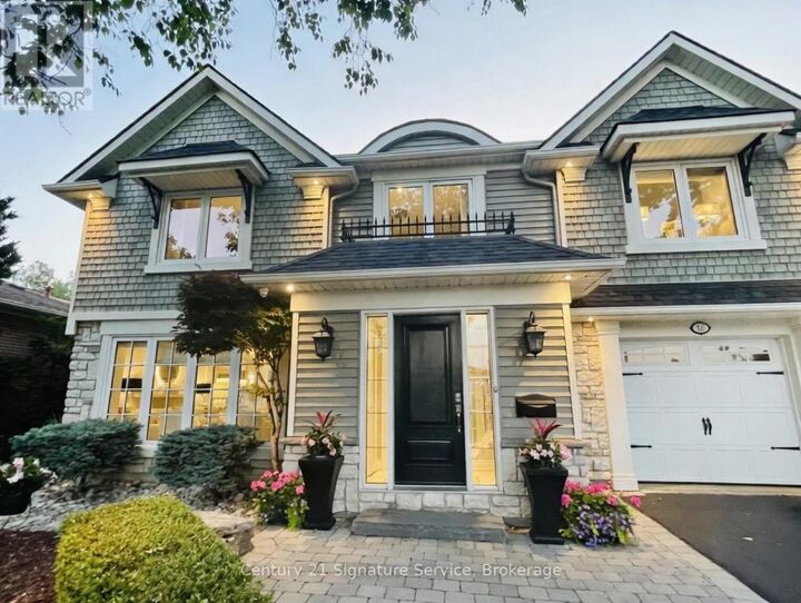 Property Photo:  16 Ferndale Crescent  ON L6W 1E9 