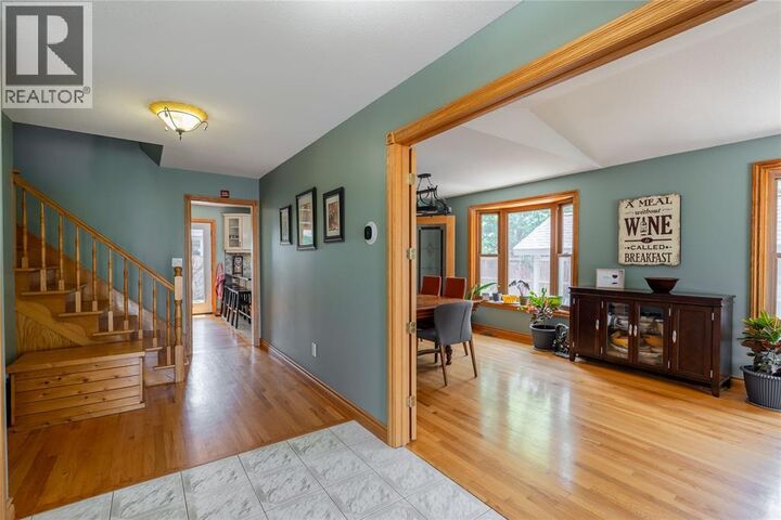 Photo de la propriété: 601 Lakeshore Road ON N7V 2S8