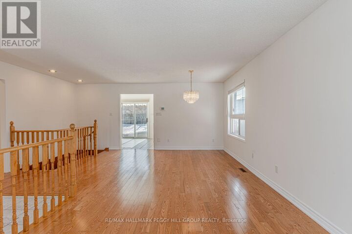 Property Photo:  333 Cundles Road West  ON L4N 7C9 