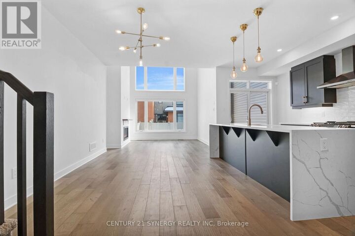 Property Photo:  92 Longworth Avenue  ON K1T 0S7 