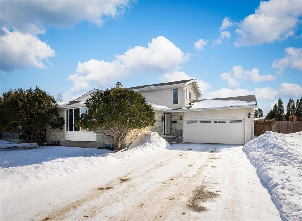 Property Photo:  6 Bayshore Cove  MB R2J 3G3 