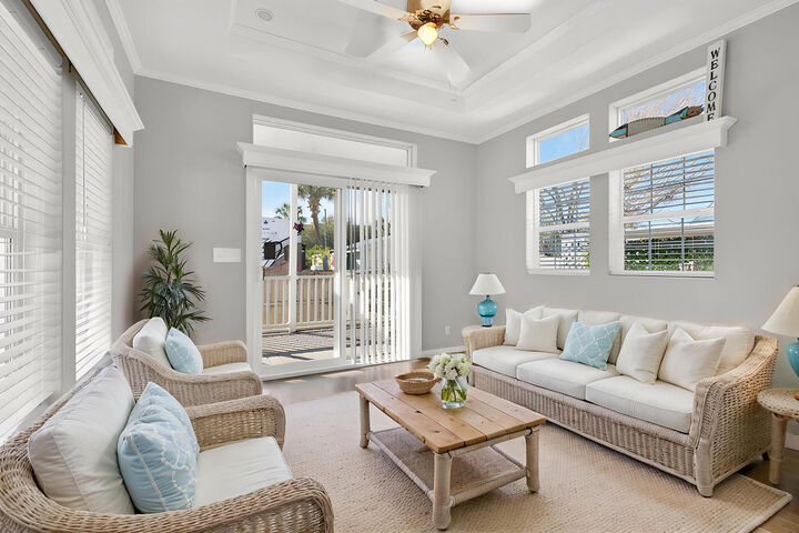 Property Photo: 44 E Bradley Street #6 FL 32550