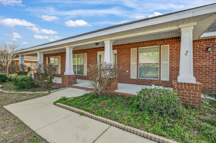 Property Photo: 6210 Lapis Lane FL 32539