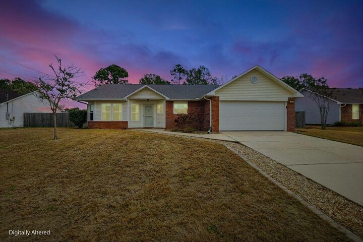 Property Photo:  1285 Jefferyscot Drive  FL 32536 