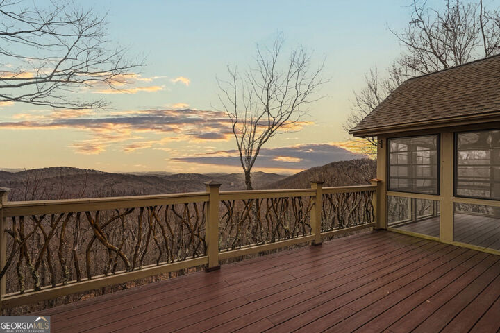 Property Photo:  2136 Ridgeview Drive  GA 30143 