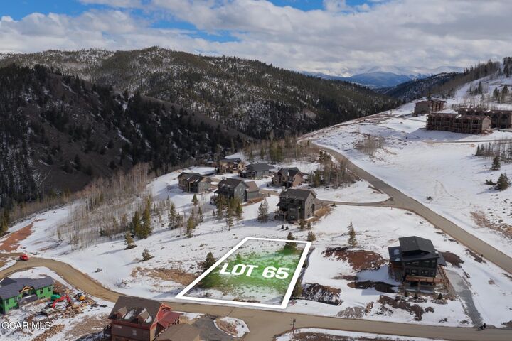 Property Photo:  334 Eagles Nest Court  CO 80446 