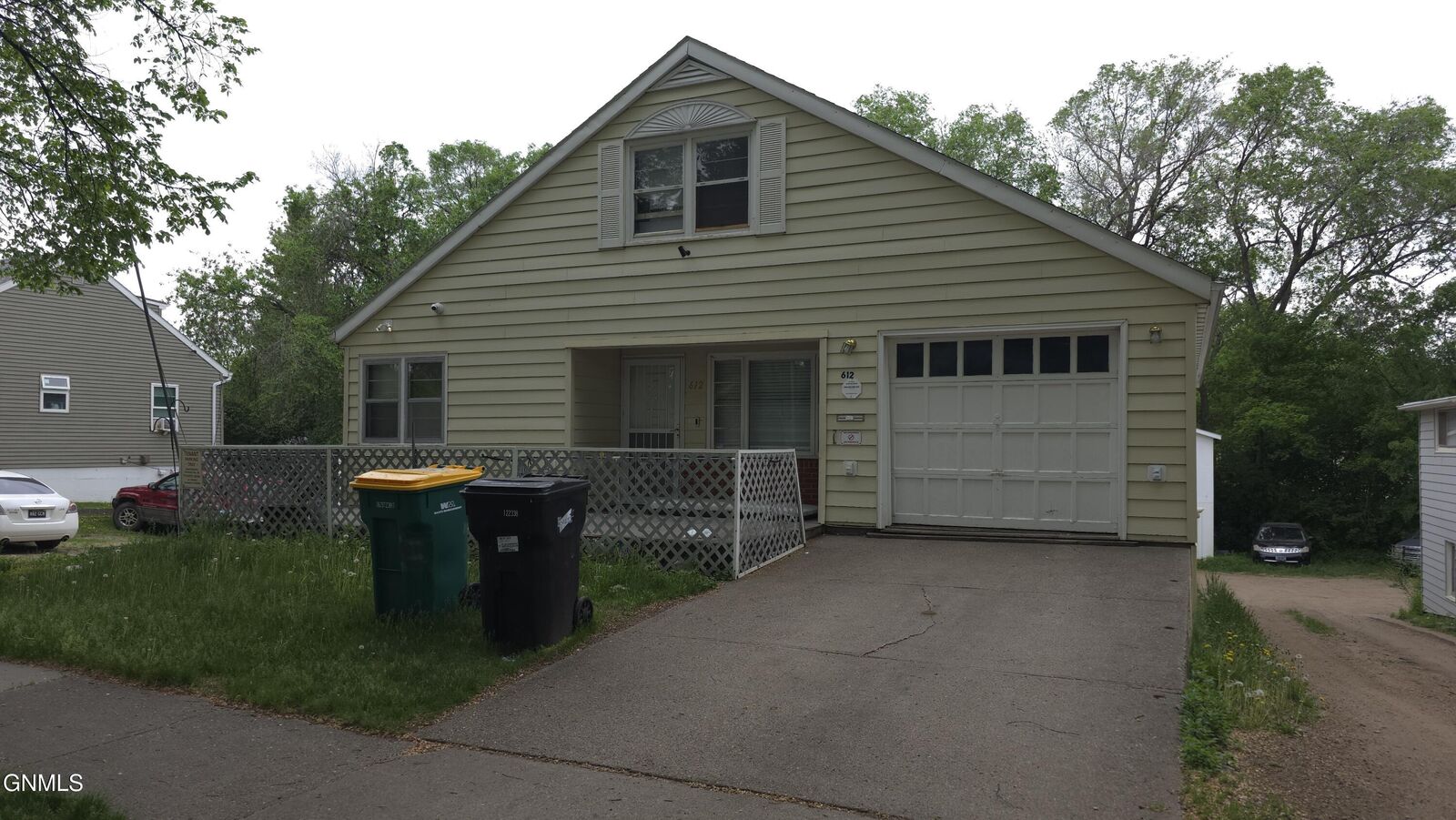 Property Photo:  612 19th Street  ND 58501 