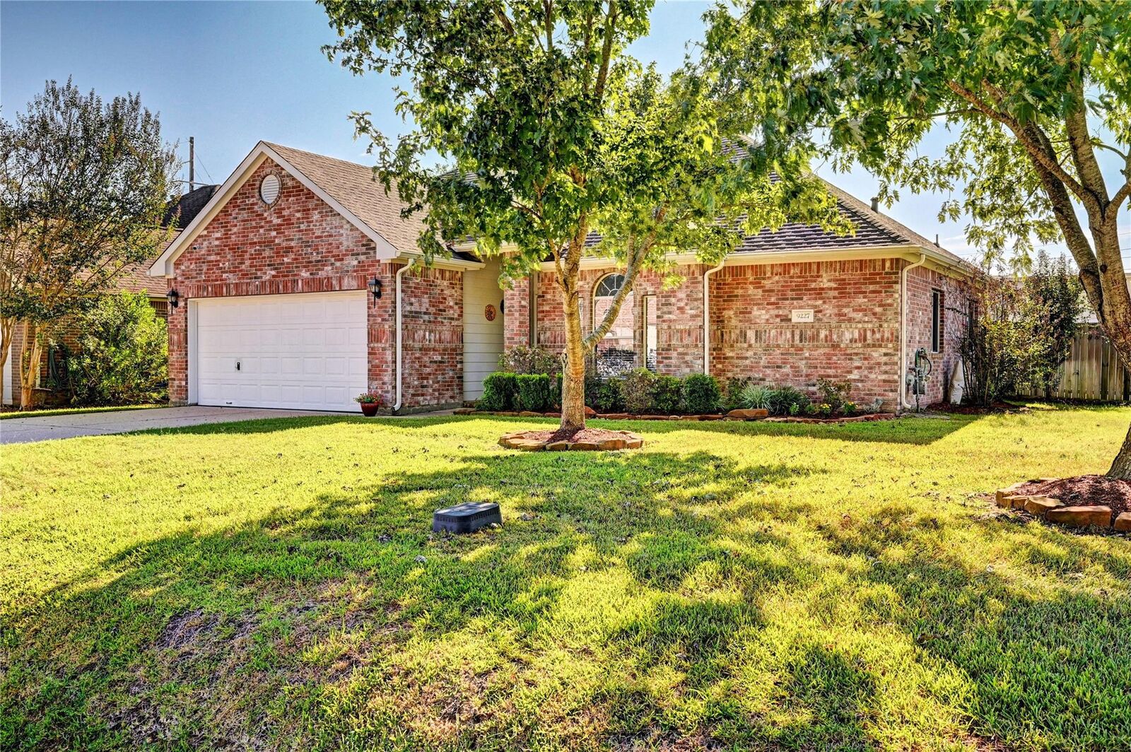 Property Photo:  9227 Hidden Lake E  TX 77354 