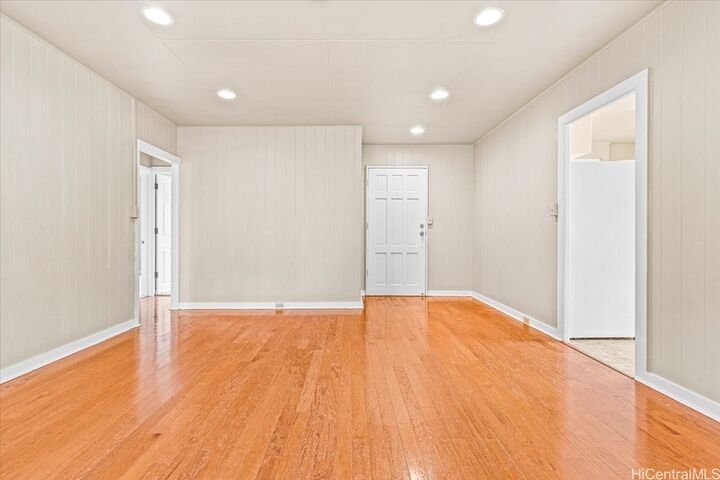 Property Photo:  94-1122 Huakai Street  HI 96797 