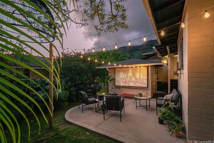 Property Photo:  2445 10th Avenue  HI 96816 