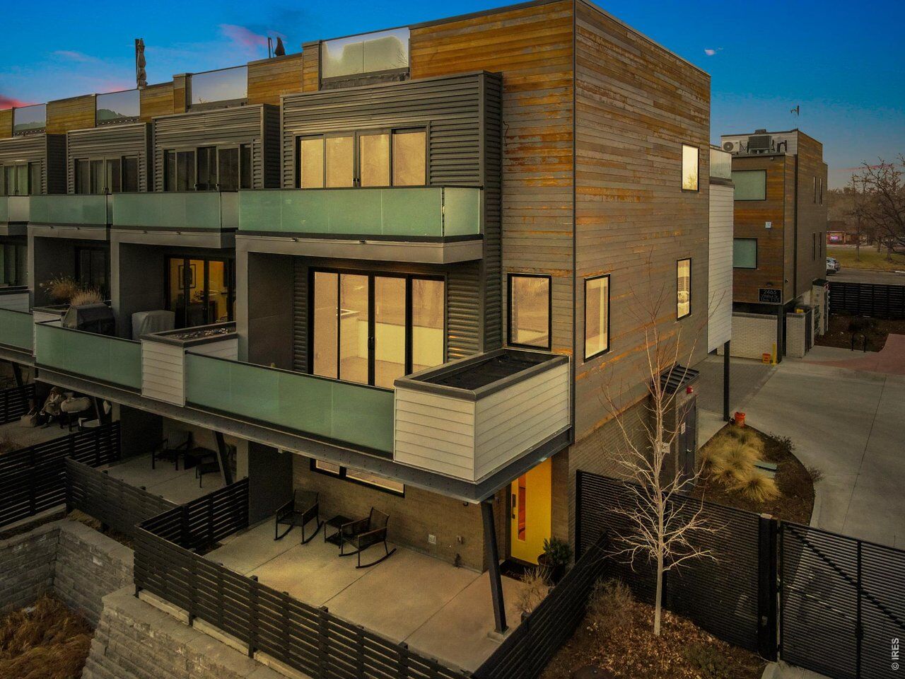 Property Photo: 2475 Walnut St CO 80302