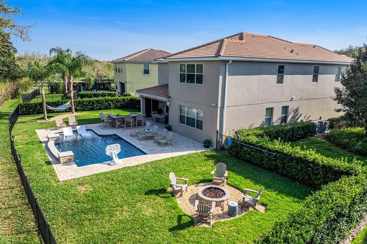 Property Photo:  11818 Fiore Drive  FL 32827 