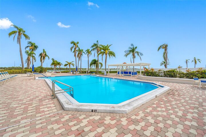 Property Photo: 6357 Bahia Del Mar Boulevard 206 FL 33715