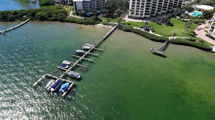 Property Photo: 8735 Midnight Pass Road 105B FL 34242