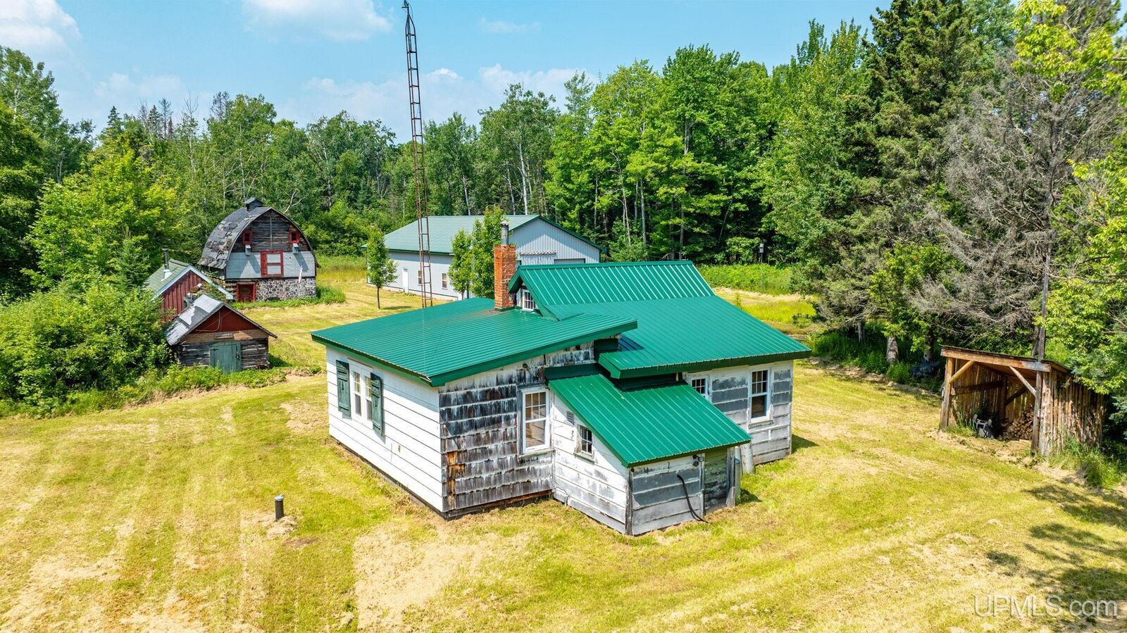 Property Photo:  25649 Portage Entry Road  MI 49916 