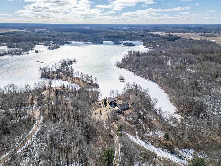 Property Photo:  5330 Scottish Hills Dr Drive  MI 48624 