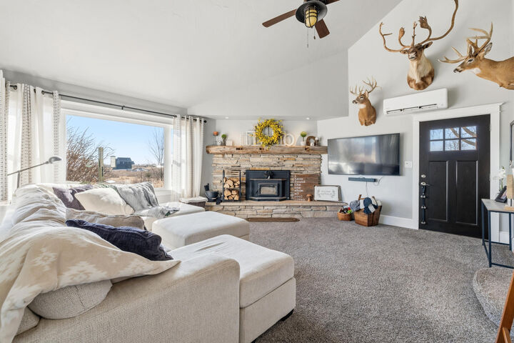 Property Photo:  1615 Ulao Pkwy S  WI 53024 