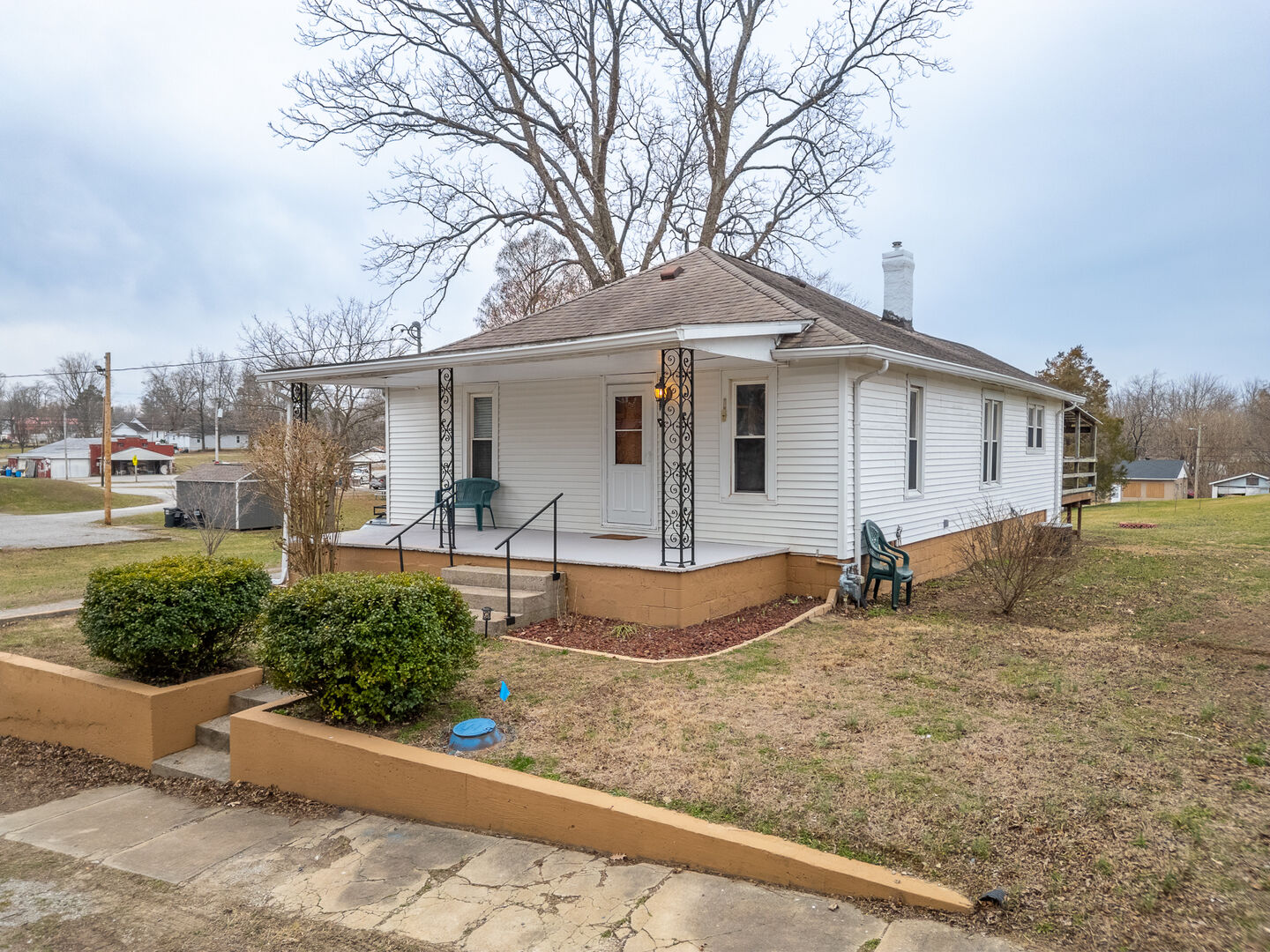 Property Photo: 107 N Seminary Street IL 62922