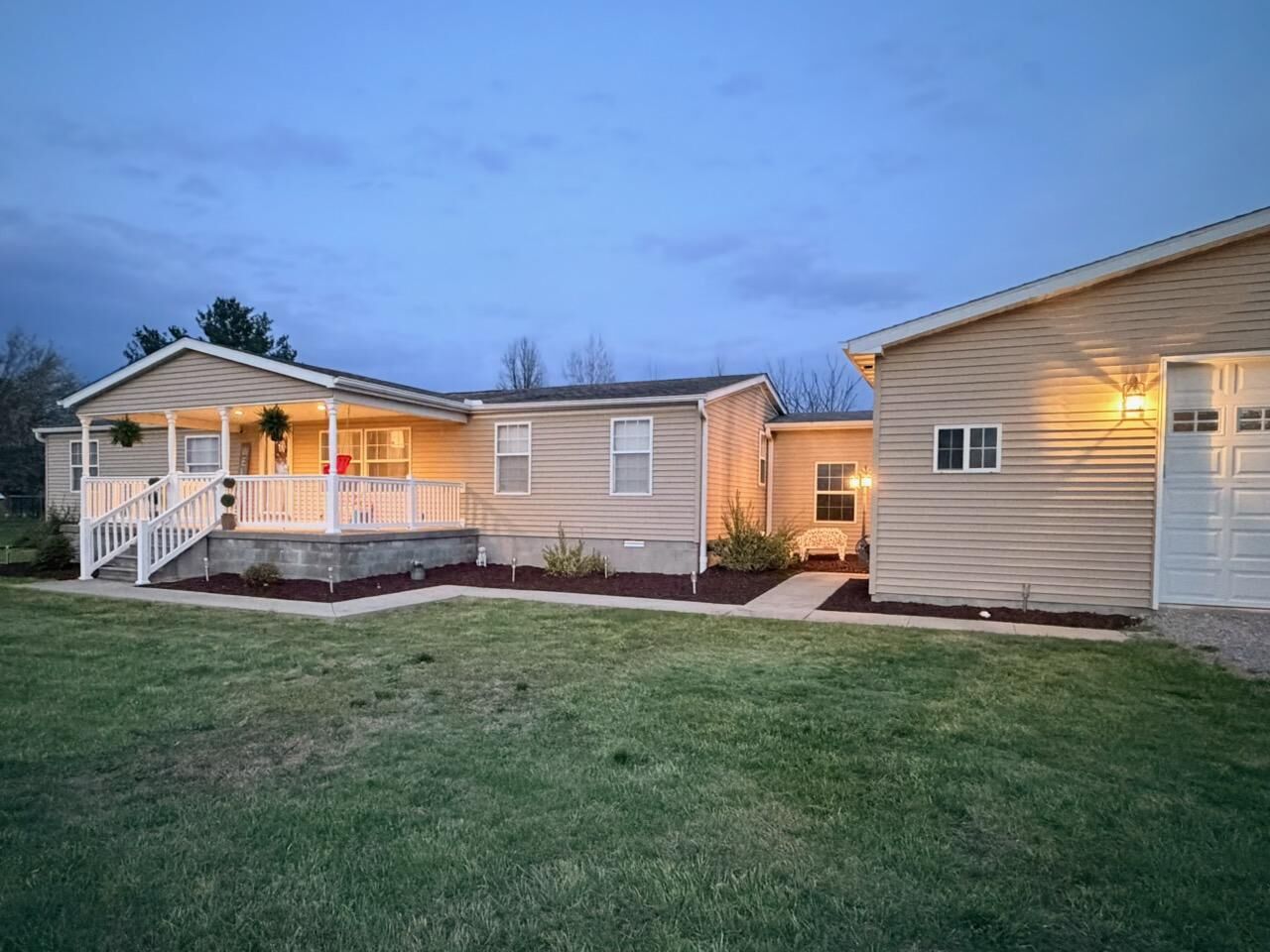 Property Photo:  17362 N Idlewood Lane  IL 62864 