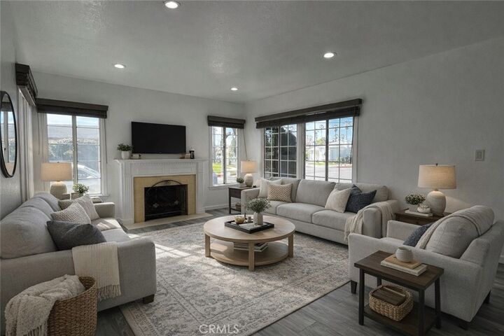 Property Photo:  3892 Cherrywood Avenue  CA 90008 