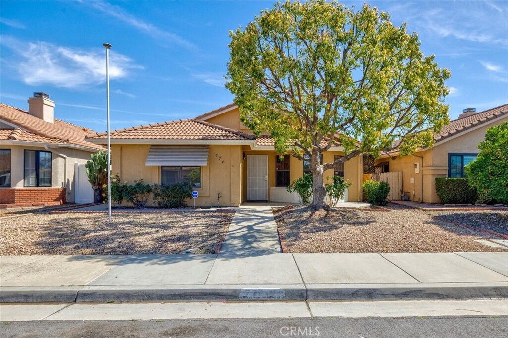 Property Photo: 774 Via Casitas Dr. CA 92545
