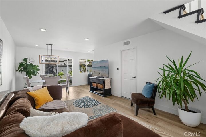 Property Photo: 133 Cecil Place B CA 92627