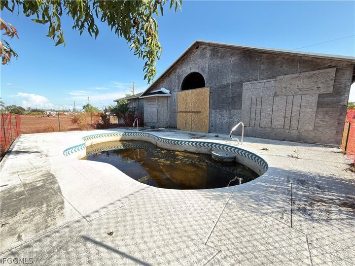 Property Photo: 2601 Van Buren Parkway FL 33993