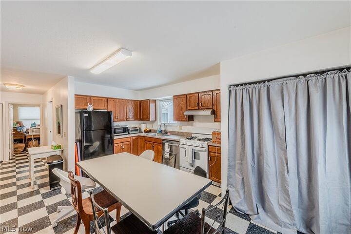 Property Photo:  27 Union Street  OH 44074 