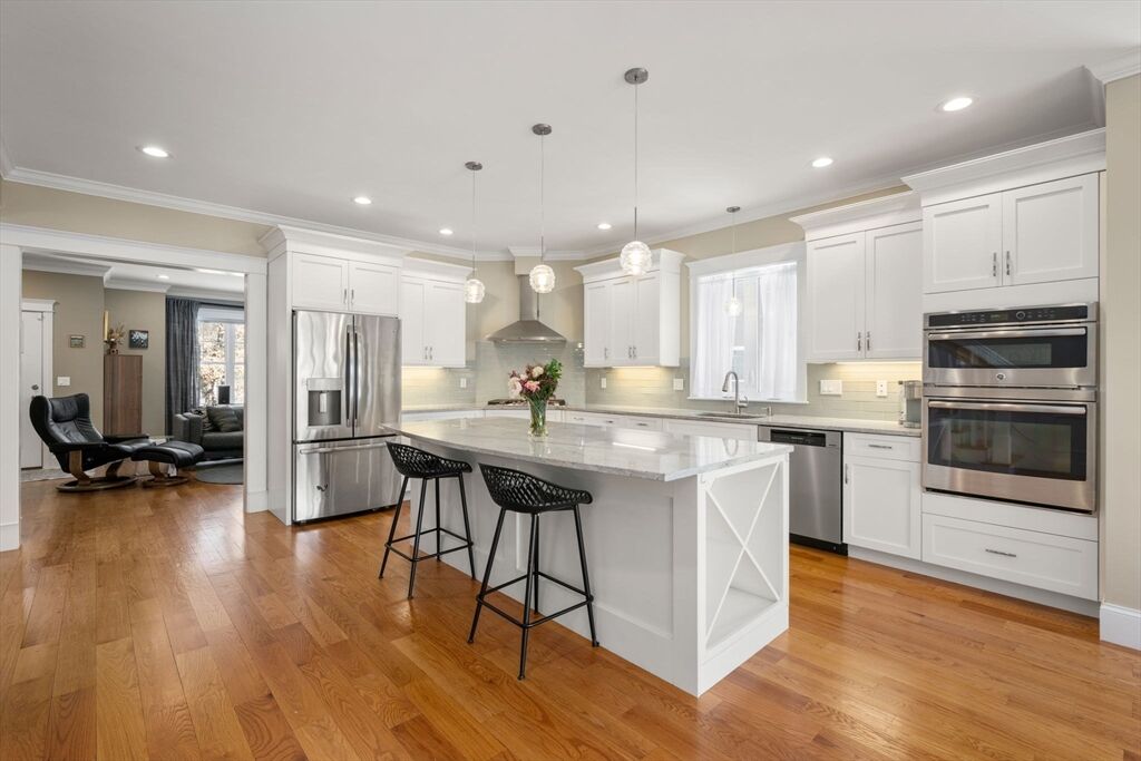 Property Photo: 40 Grove St 1 MA 02453