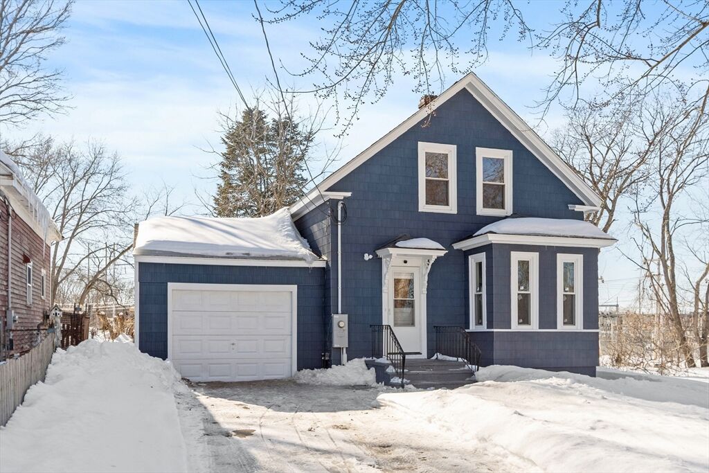 Property Photo:  29 Bradstreet Ave  MA 01835 