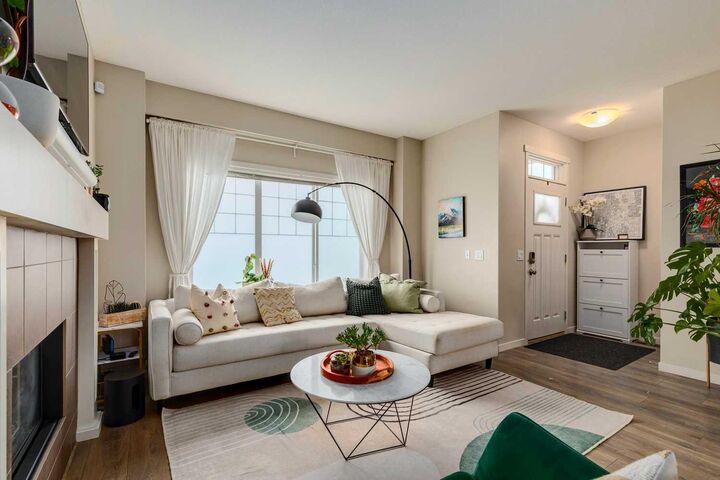 Property Photo: 159 Mahogany Grove SE AB T2M 1W9