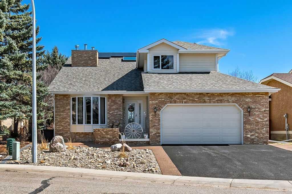 Property Photo:  162 Woodbend Way  AB T1S 1M1 