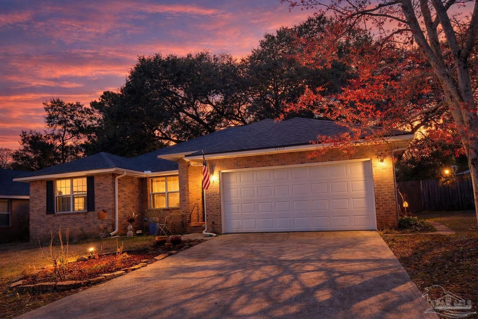 Property Photo:  10108 Crest Ridge Dr  FL 32514 