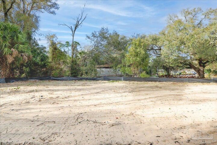 Property Photo:  3229 Torres Ave  FL 32503 